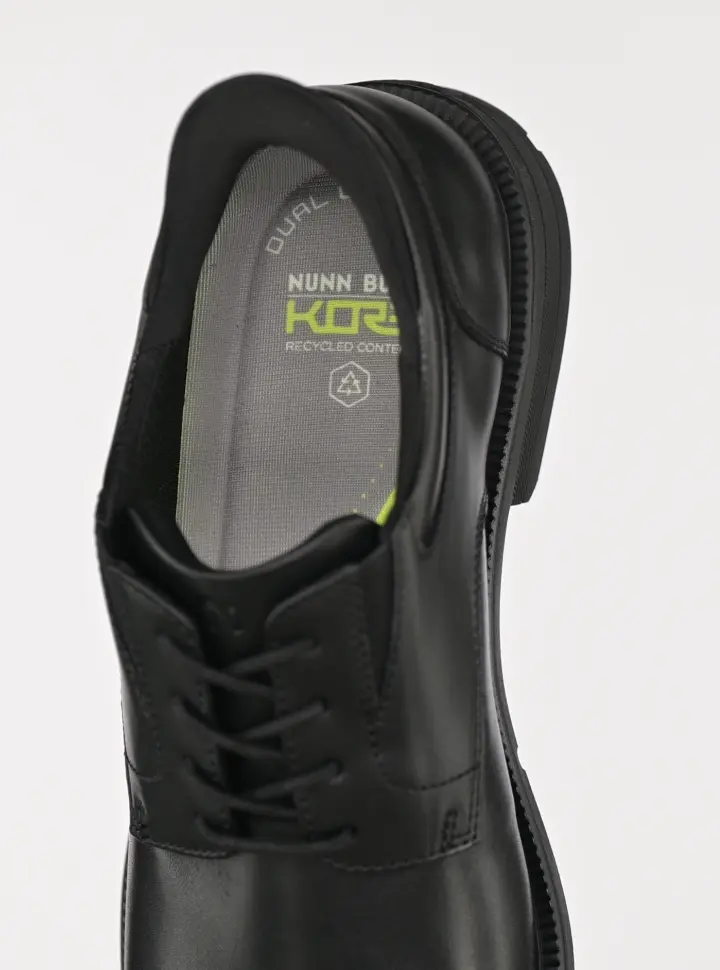 Gif features the Nunn Bush EZ on heel on the KORE Icon EZ Cap Toe Oxford.