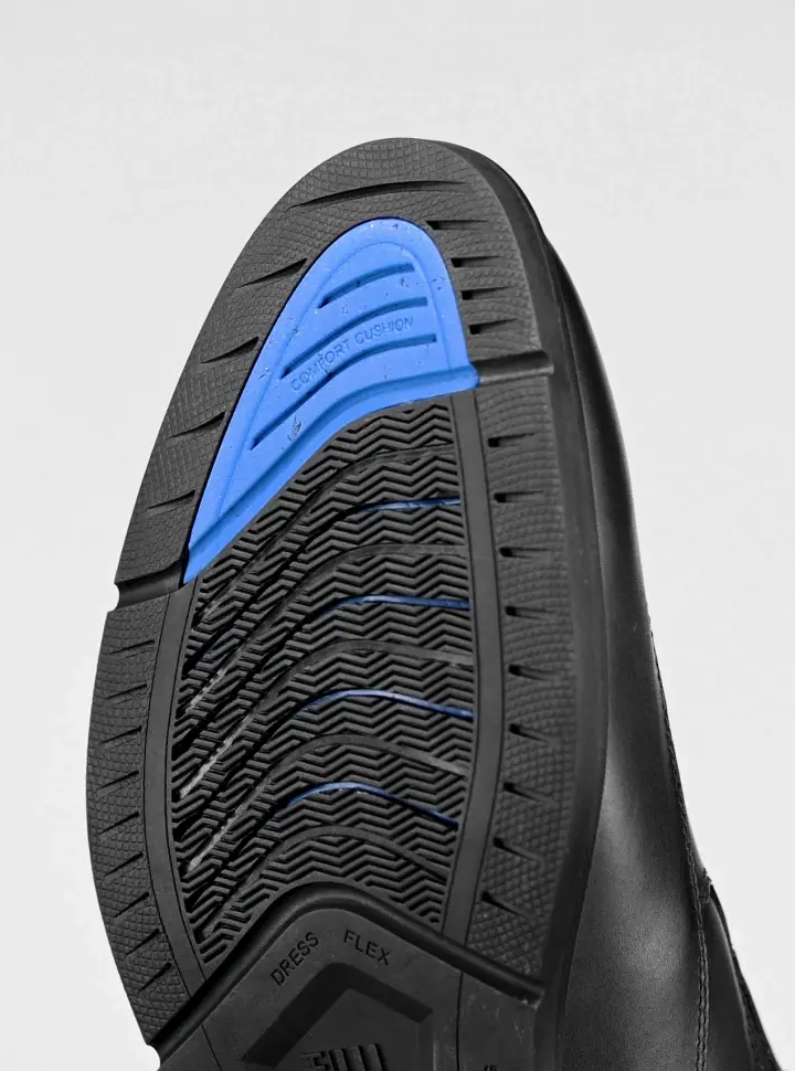 Gif features the Nunn Bush EZ on heel on the KORE Icon EZ Cap Toe Oxford.