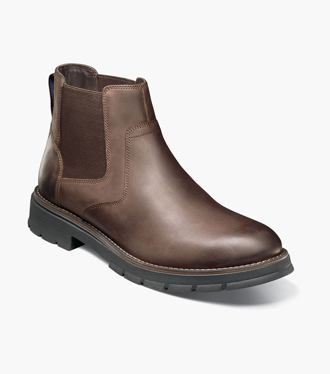 Briggs in Brown CH, Front View