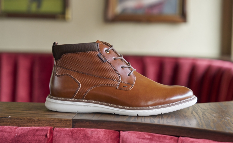 Click to shop Nunn Bush dress shoes. Image features the Chase boot.