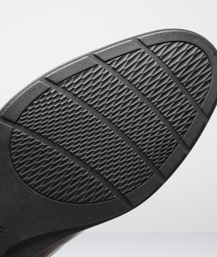 LIGHTWEIGHT RUBBER SOLE