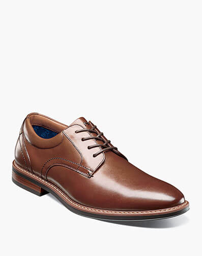 Centro Flex Plain Toe Oxford in Cognac for $140.00